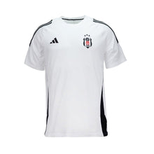 Besiktas Entrenamiento 25/26