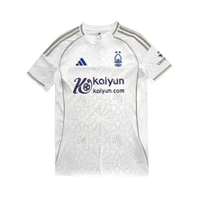 Nottingham Forest Alternativa 25/26